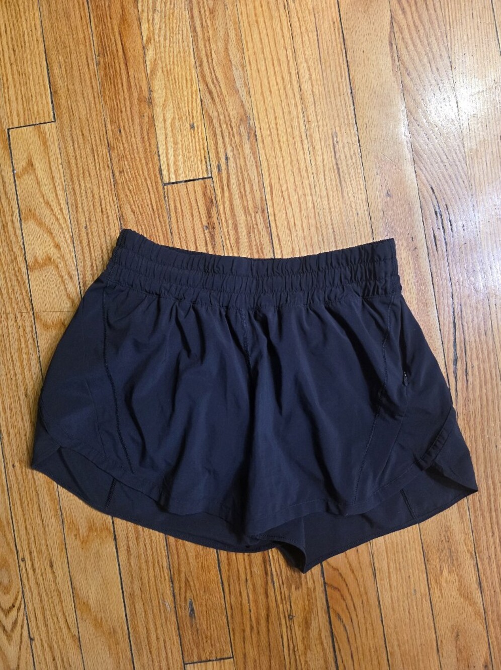 Lululemon Track That Shorts 5" Black. Size 10